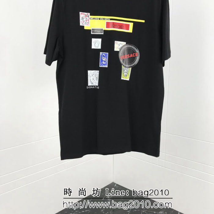 VERSACE範思哲 19ss早春新款 純棉短袖 最新多logo印花圖案 高版本情侶款 ydi2165